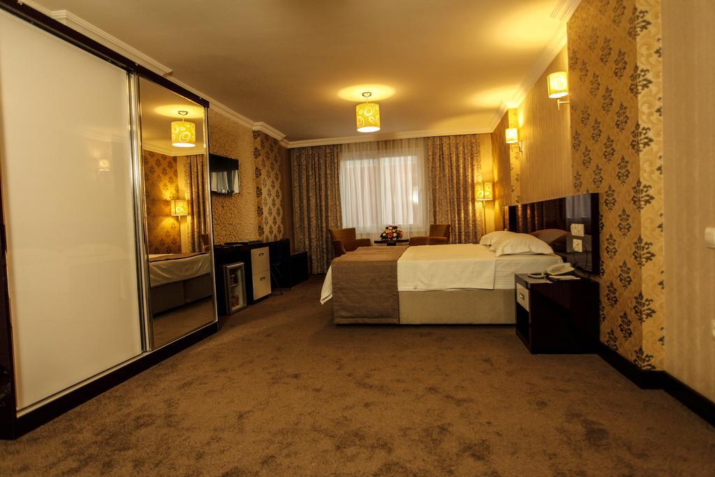 Grand Akcali Otel İskenderun エクステリア 写真