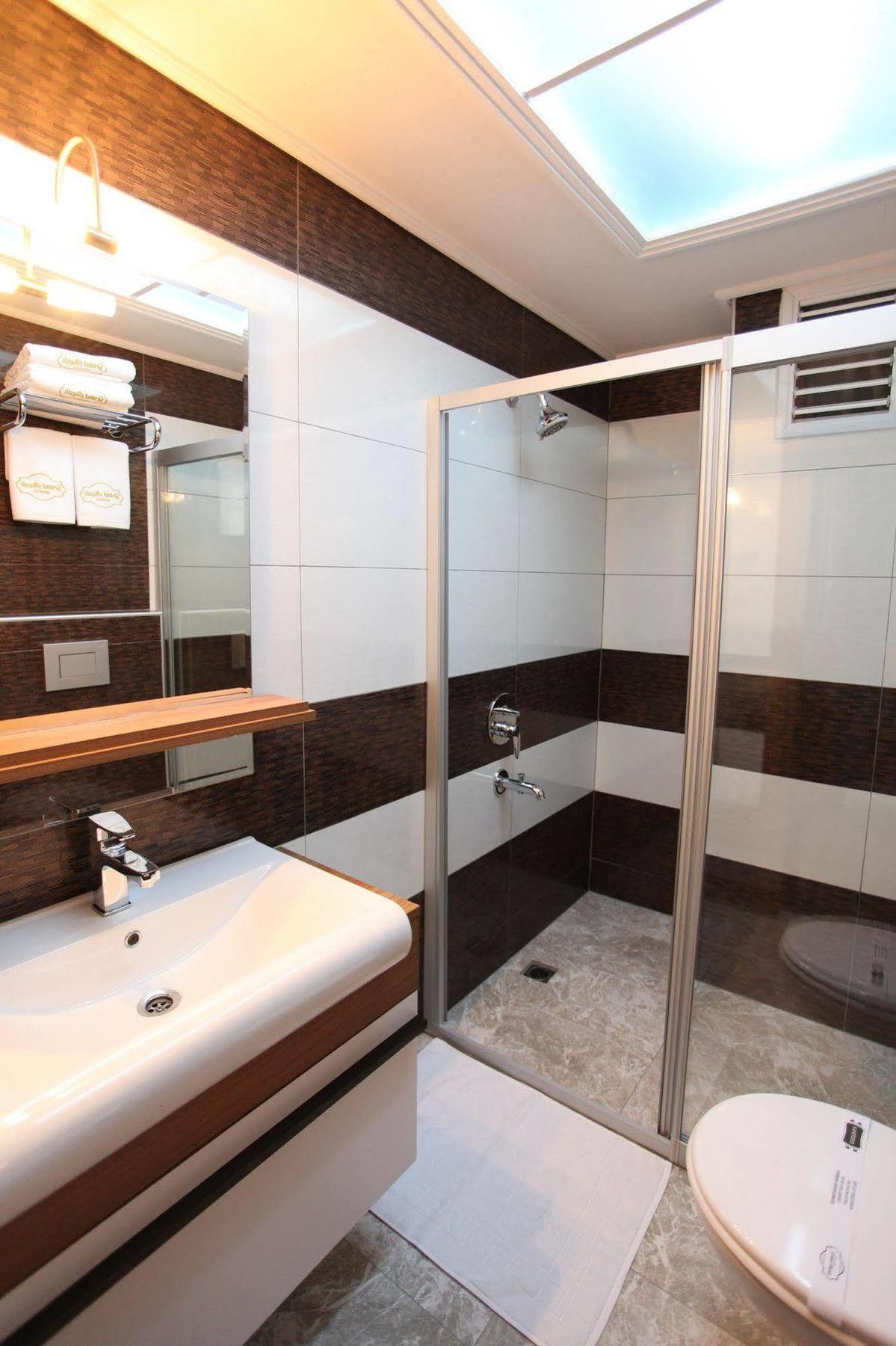 Grand Akcali Otel İskenderun エクステリア 写真