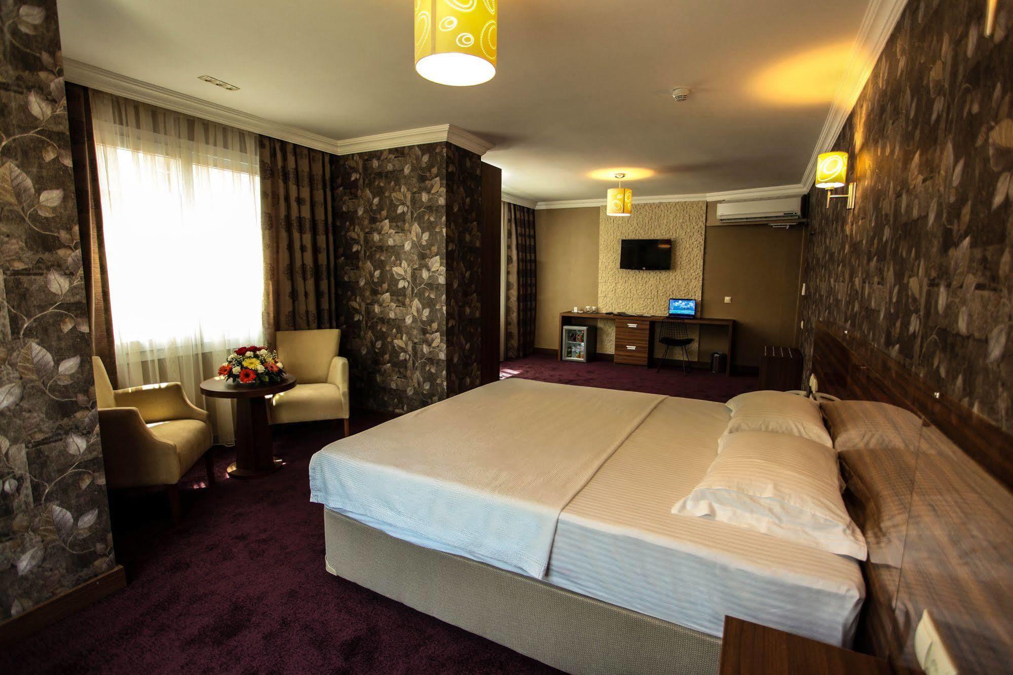 Grand Akcali Otel İskenderun エクステリア 写真
