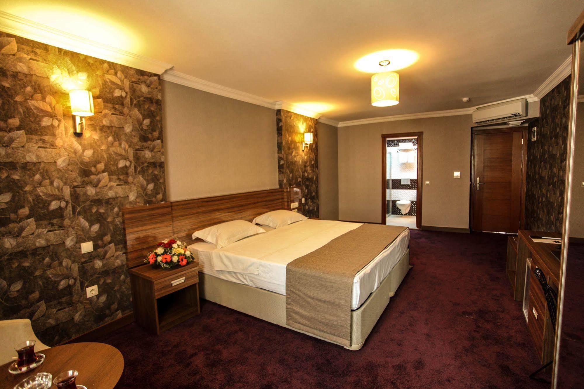 Grand Akcali Otel İskenderun エクステリア 写真